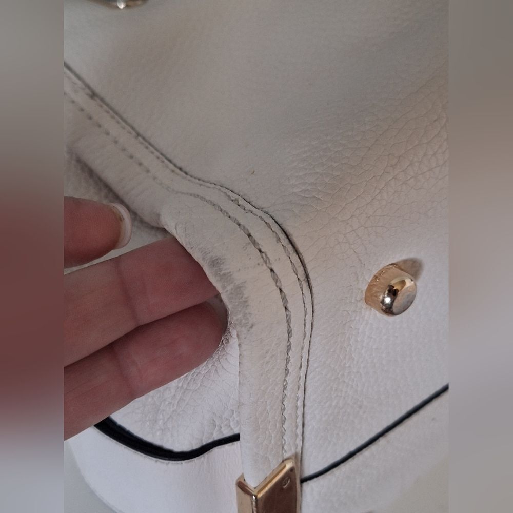 Coach Swagger 37 Bag White Pebbled Leather - Picture 6 of 13